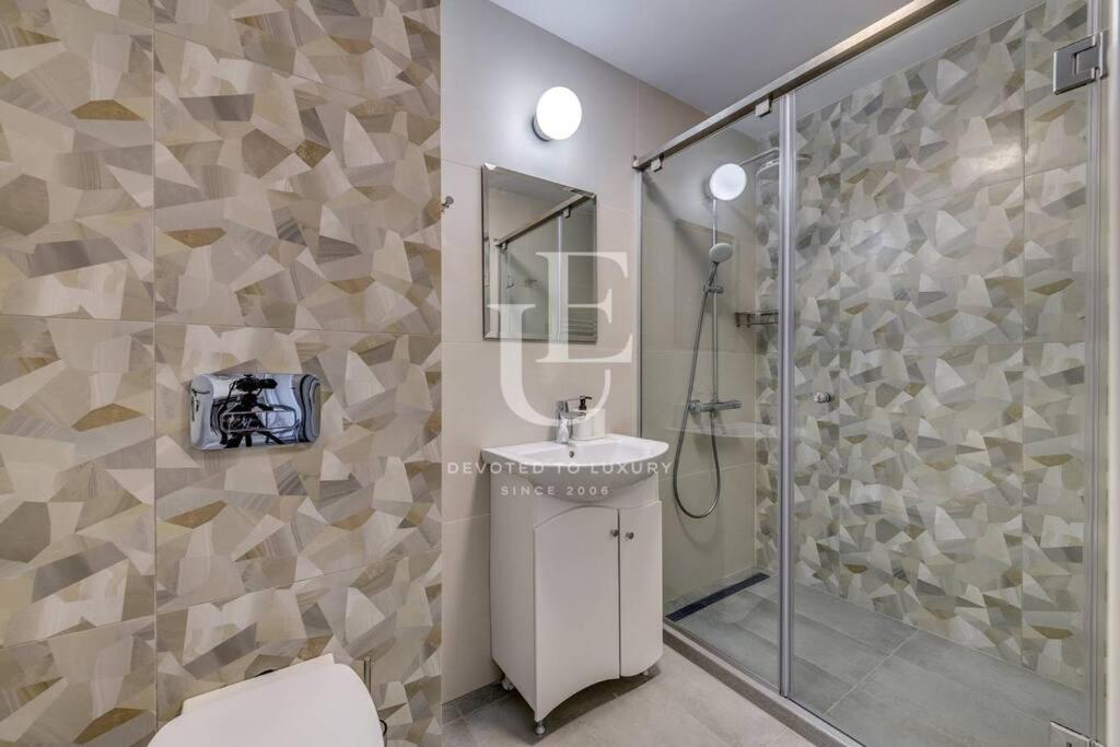 Madrid: A Modern 2-Bedroom Apartment With Parking Sofia Exterior foto